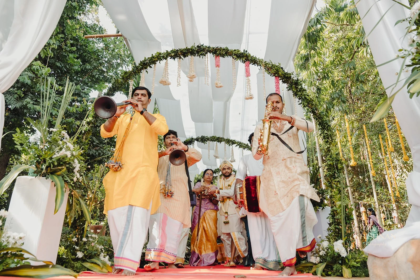 Wedding decor and guest seating at Nature Knots